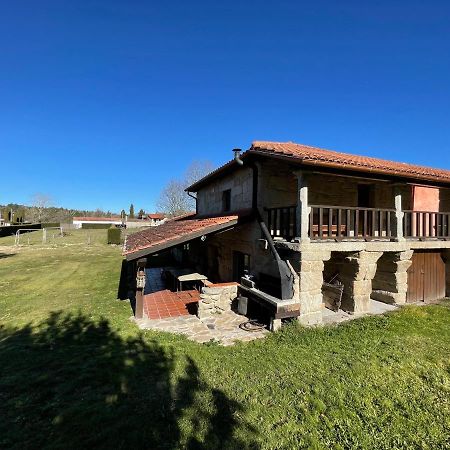 Casa De Campo Con Piscina, Entera O Por Habitaciones Amoeiro Esterno foto