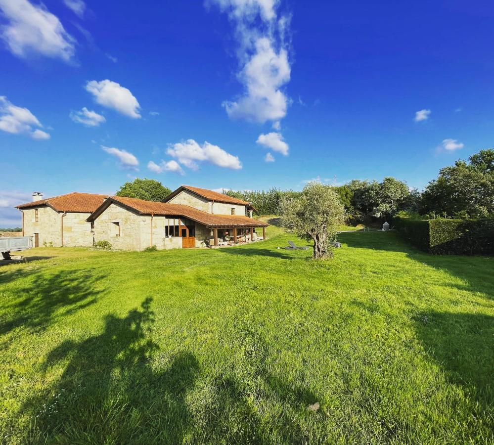 Casa De Campo Con Piscina, Entera O Por Habitaciones Amoeiro Esterno foto