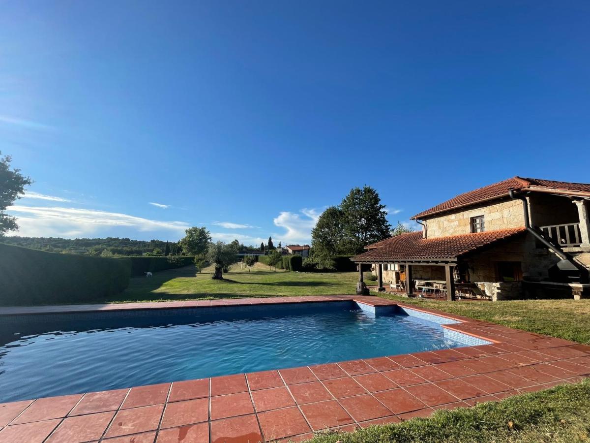 Casa De Campo Con Piscina, Entera O Por Habitaciones Amoeiro Esterno foto